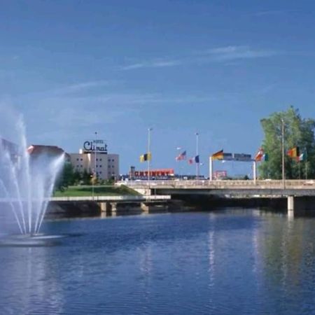 Le Central A - Tout Equipe - Centre-Ville Gare Montluçon Kültér fotó