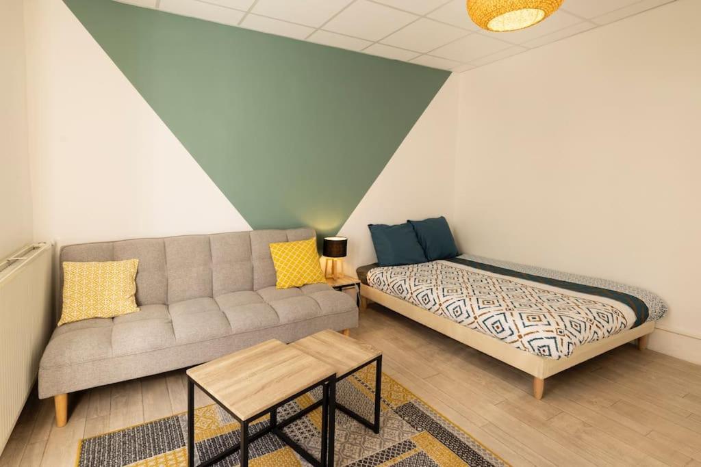 Le Central A - Tout Equipe - Centre-Ville Gare Montluçon Kültér fotó